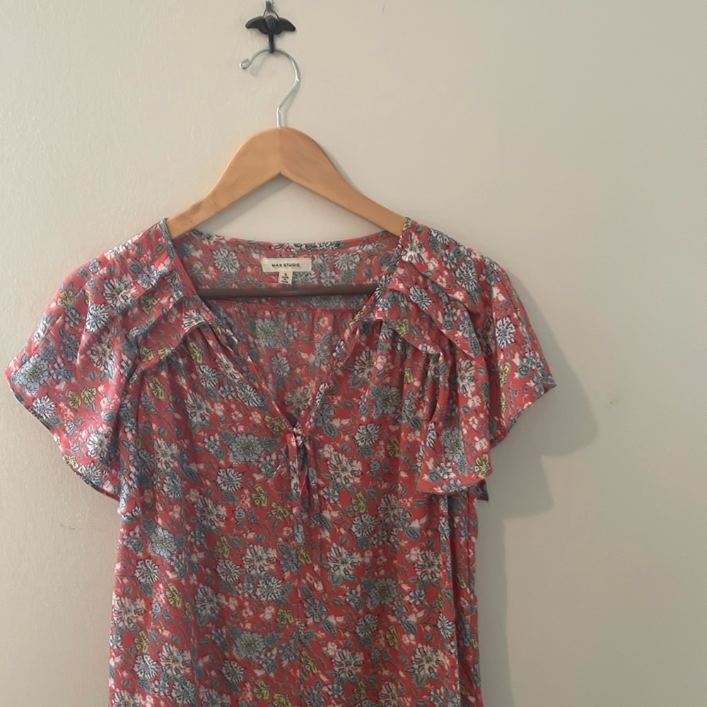 Max Studio flutter sleeve top